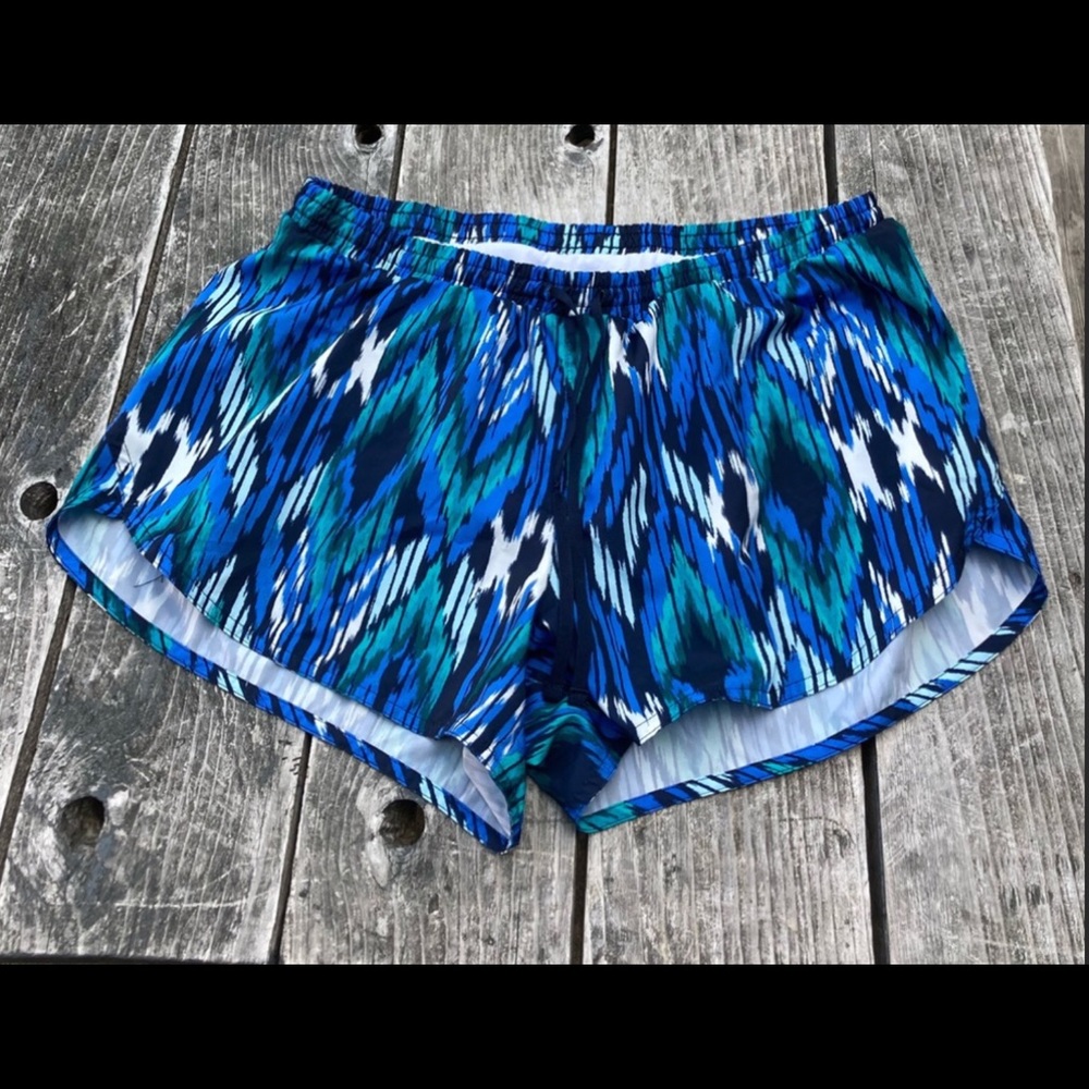 Old Navy size Lg Ikat print running short